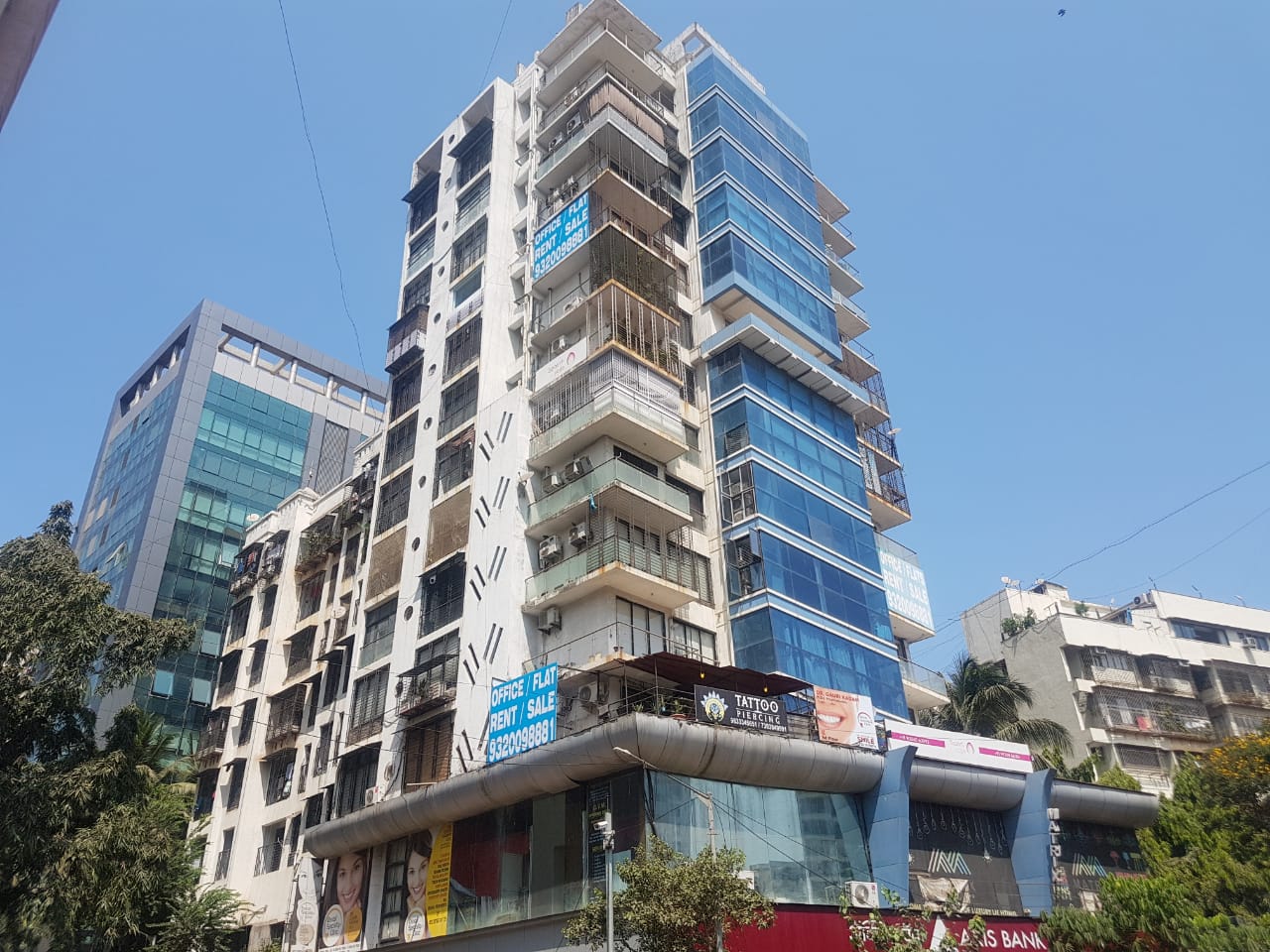 Office Semi-Furnished in Venus Tower , Andheri West