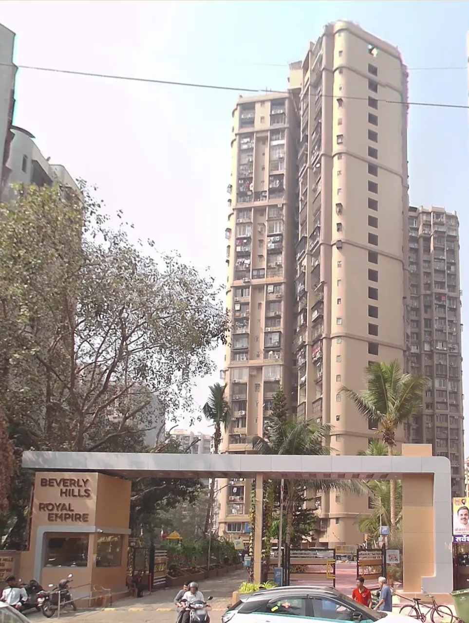 3 BHK Fully Furnished in Beverly Hills, Andheri West - Photo 3