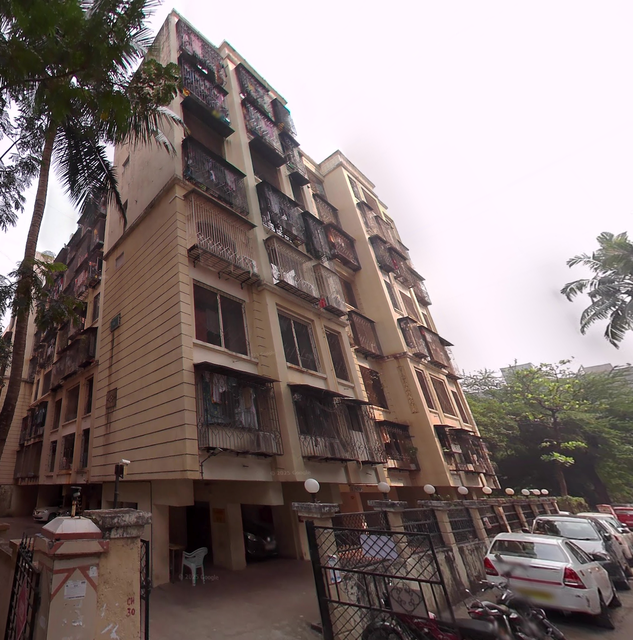 1 Semi-Furnished in Vighnaharta , Andheri West