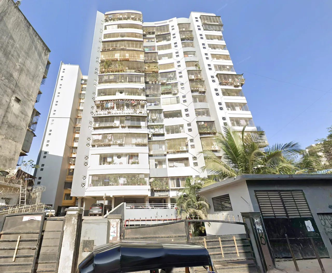 1 BHK Fully Furnished in Green Towers, Andheri West - Photo 4