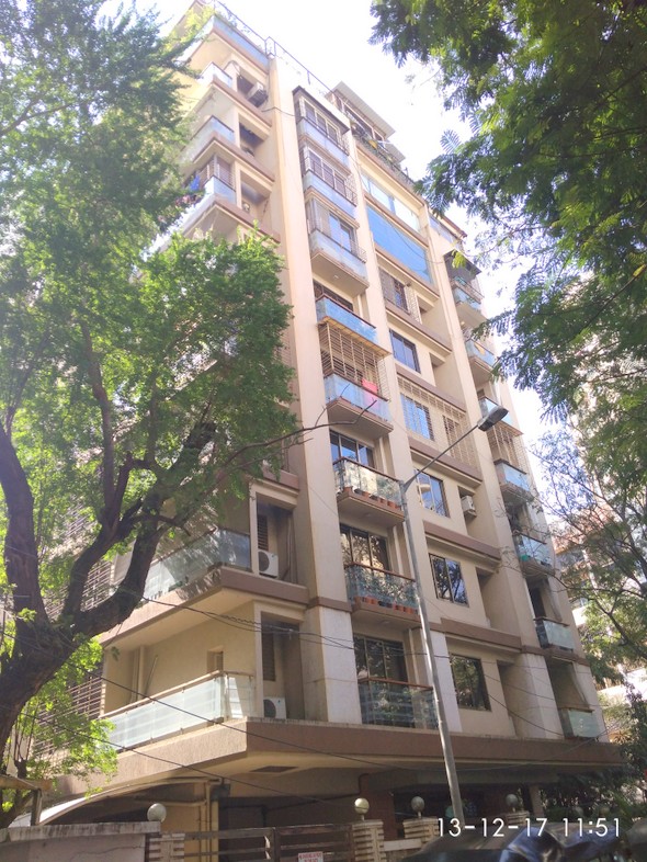 4 Semi-Furnished in Warden , Bandra West