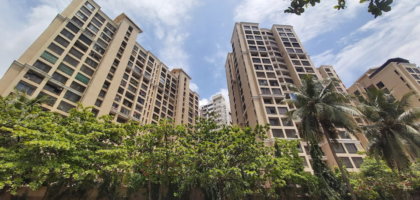 3 BHK Semi-Furnished in Raheja Windermere, Andheri West - Photo 4