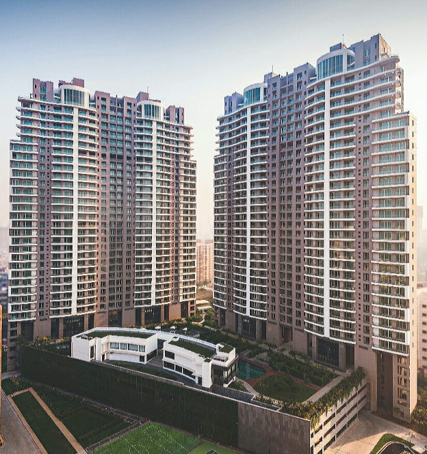 4 BHK in Windsor Grande Residences, Andheri West - Photo 4