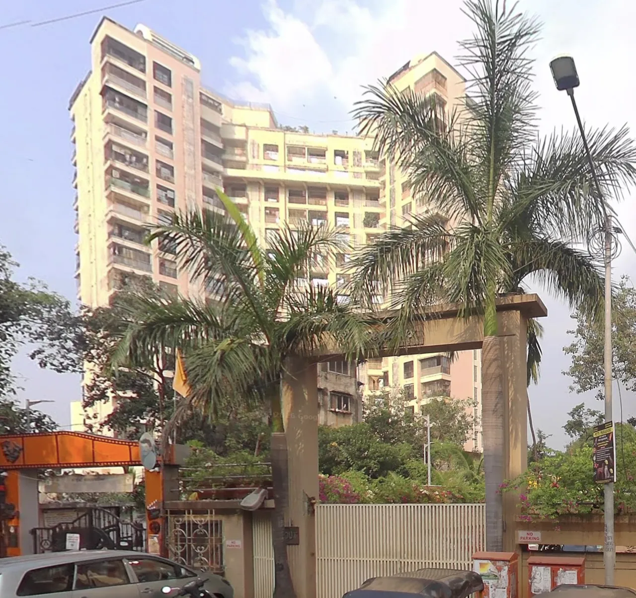2 BHK in Pearl Heights, Andheri West - Photo 3