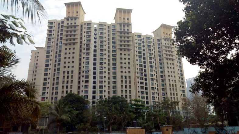 3 BHK Fully Furnished in Gundecha Gardens, Parel - Photo 1