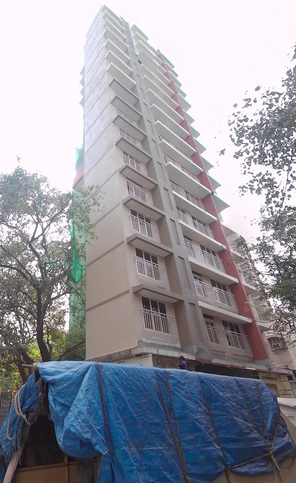 3 BHK Fully Furnished in Sheetal Dwar, Malad East - Photo 1