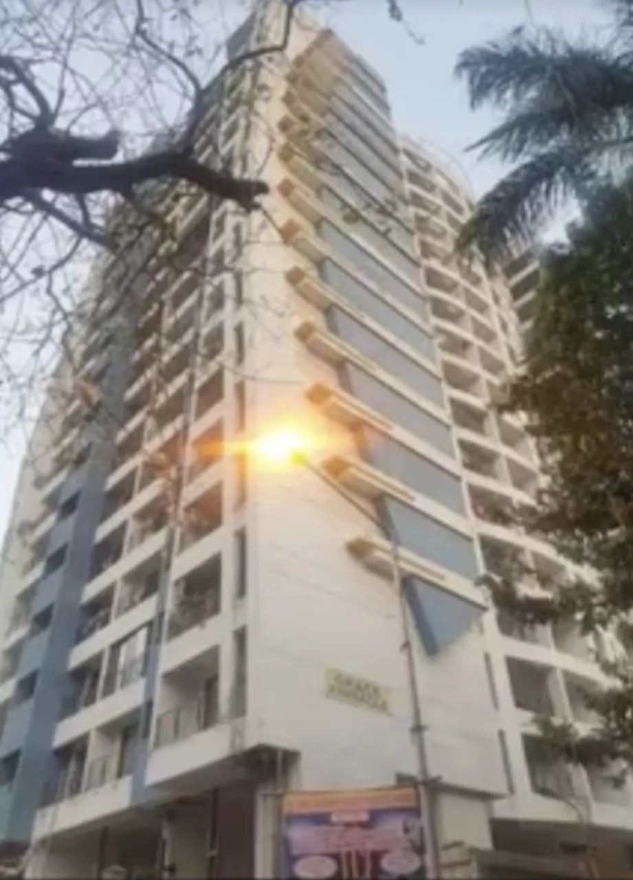 3 BHK Semi-Furnished in Grace Pinnacle, Andheri West - Photo 4