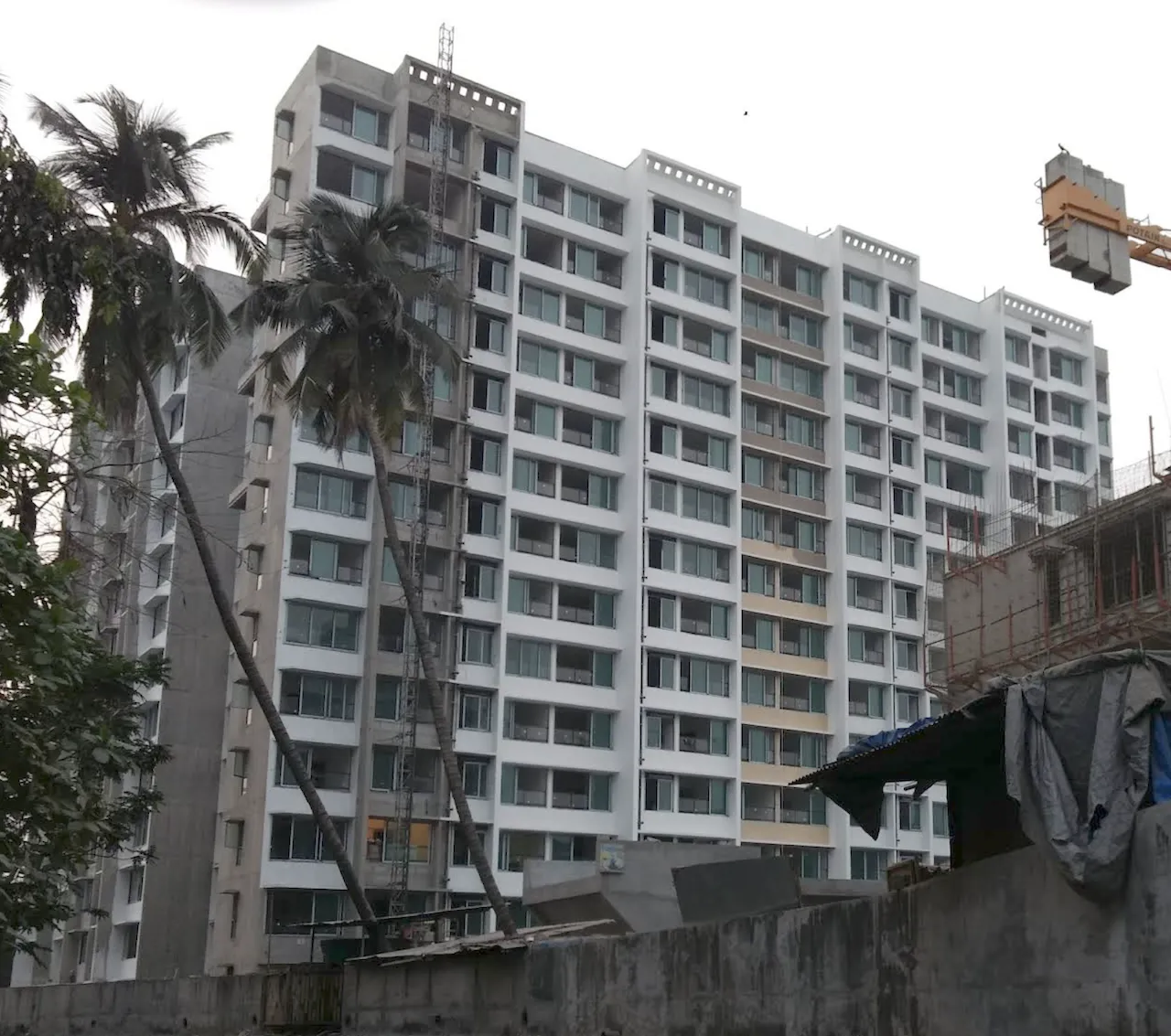 3 BHK Fully Furnished in Kalpataru Yashodhan, Andheri West - Photo 1