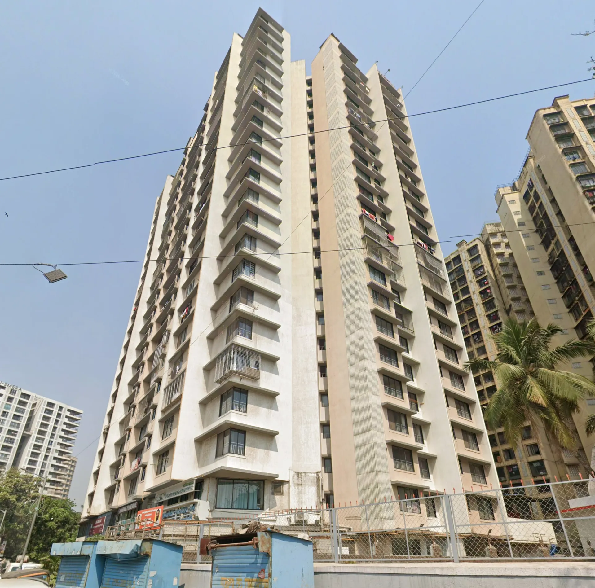 2 BHK Semi-Furnished in Crystal Armus, Chembur