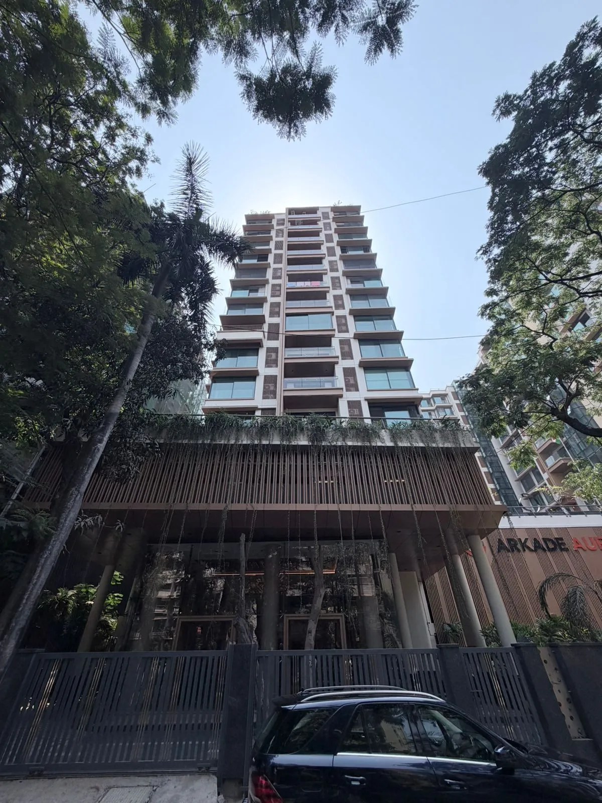 2 BHK Unfurnished in Arkade Aura , Santacruz West
