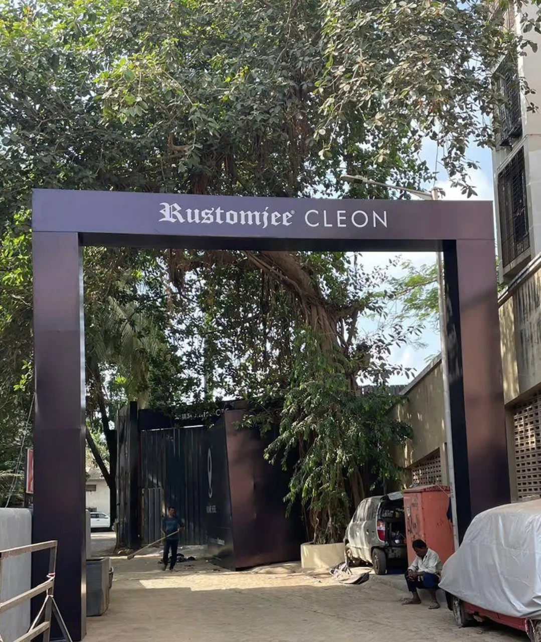 2 BHK Un Furnished in Rustomjee Cleon, Bandra East - Photo 3
