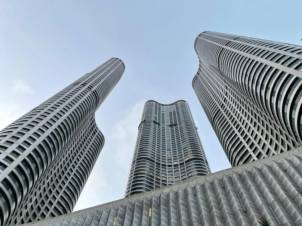 4 BHK Immediate in World Towers , Lower Parel