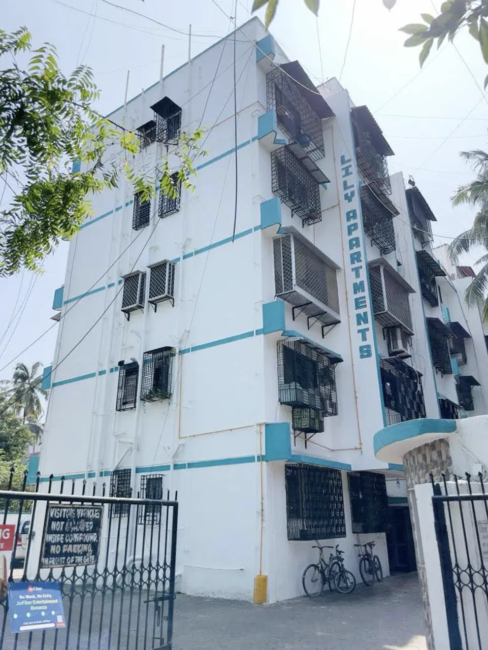 1 Semi-Furnished in Lilly Apartments , Bandra West