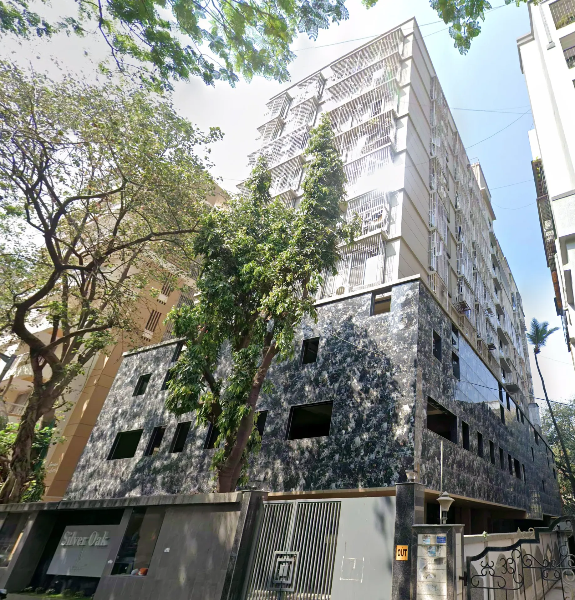 3 BHK Semi-Furnished in Silver Oak, Andheri West - Photo 4