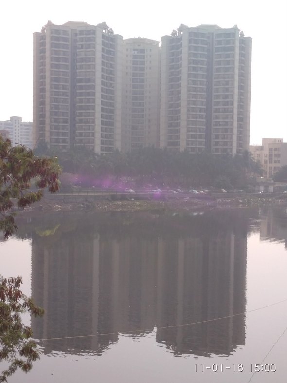 2½ BHK Semi Furnished in Lake Primrose , Powai