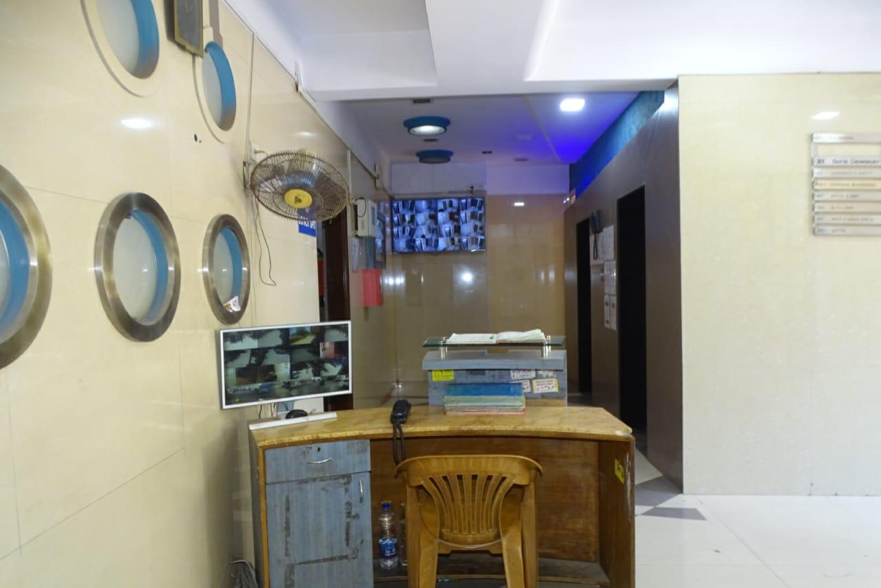 2 BHK in Mahavir Classik, Powai - Photo 3