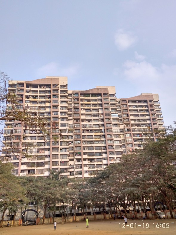 3 BHK Semi-Furnished in Maple Leaf , Powai