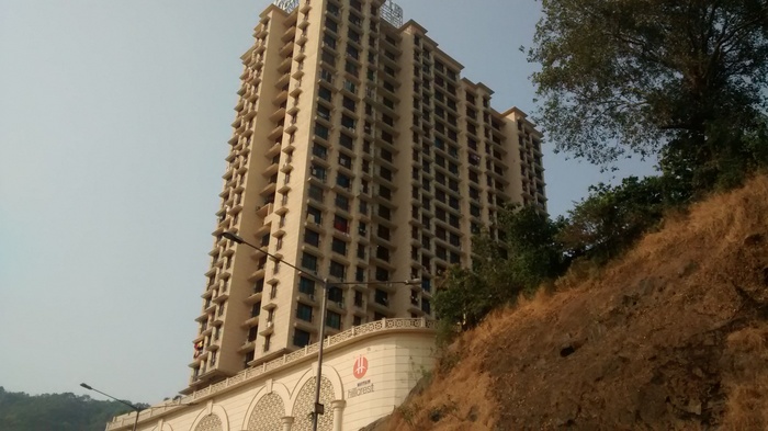 2 Semi-Furnished in Mayfair Hillcrest , Vikhroli