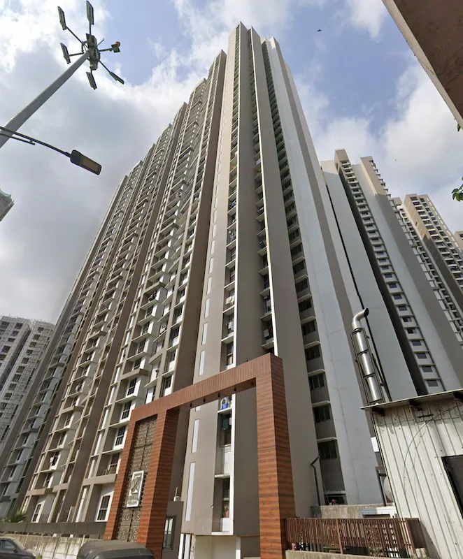 2 BHK Semi-Furnished in Runwal Eirene, Thane West