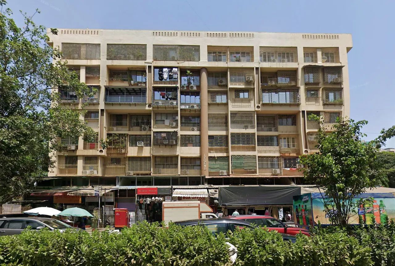 2 BHK Un Furnished in Legend Apartment , Andheri West