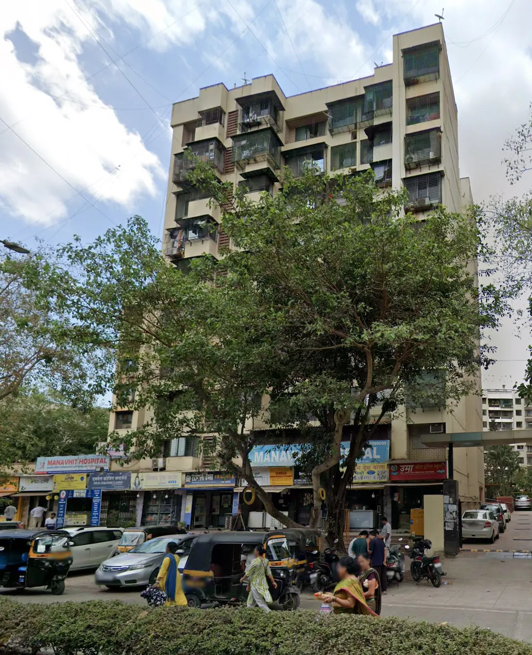 2 BHK Semi-Furnished in Dynasty Apartments , Kandivali East