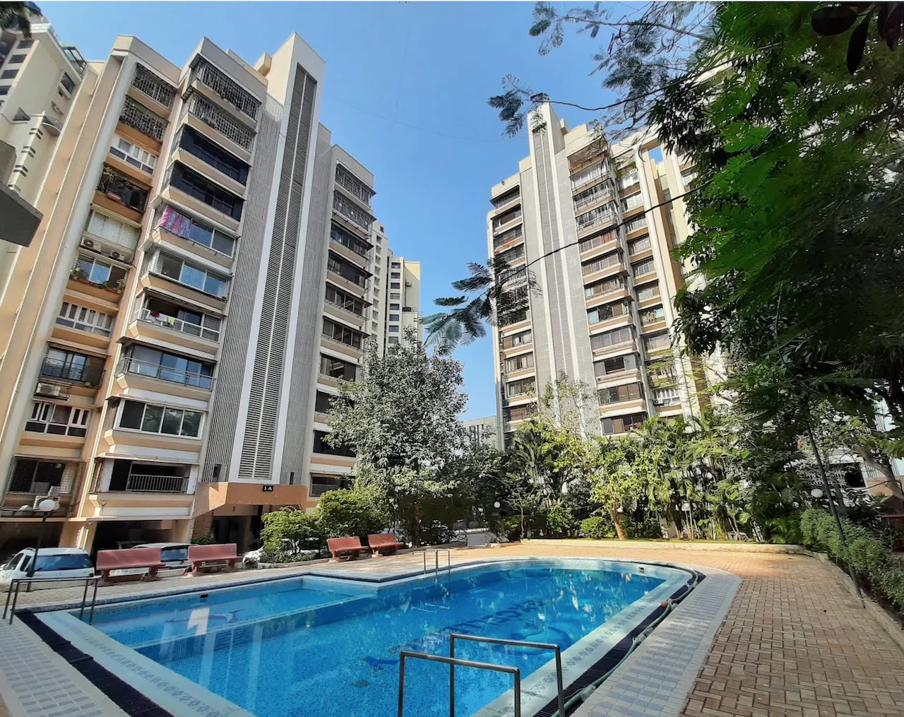 4 BHK Semi-Furnished in Excellency , Andheri West