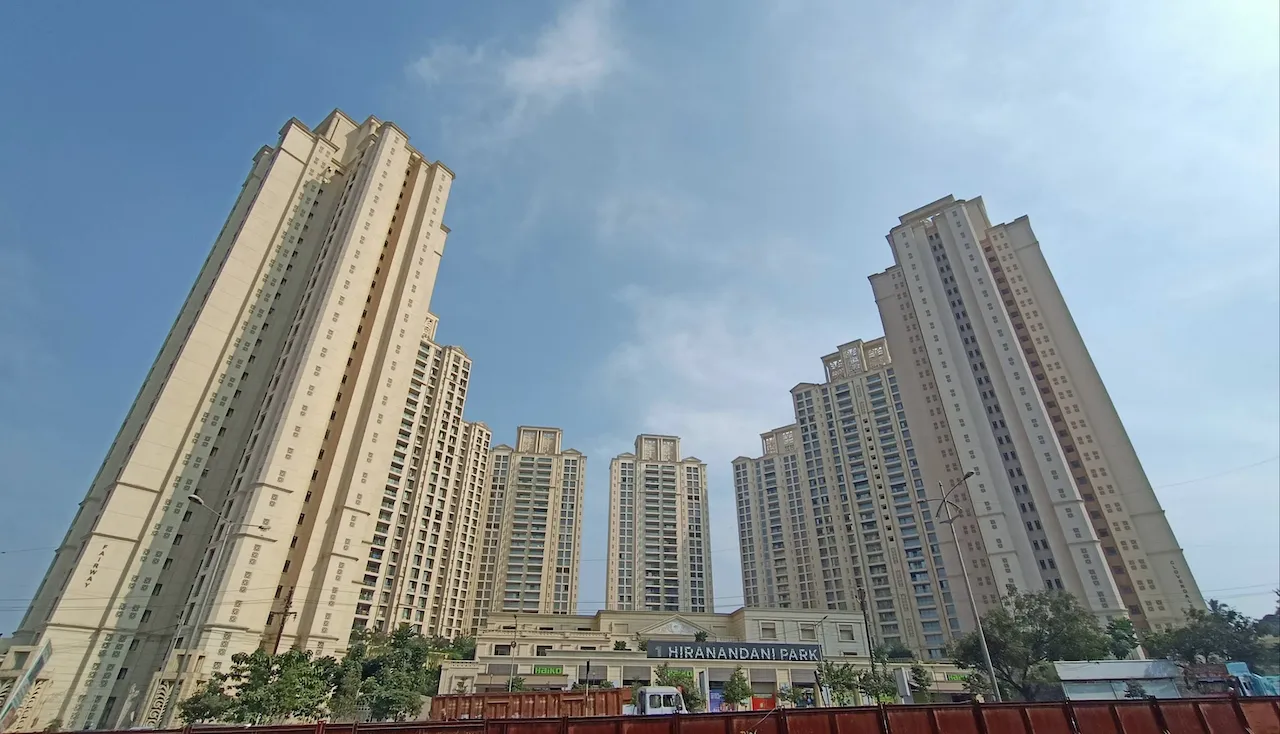 4 BHK Fully Furnished in One Hiranandani Park, Thane West