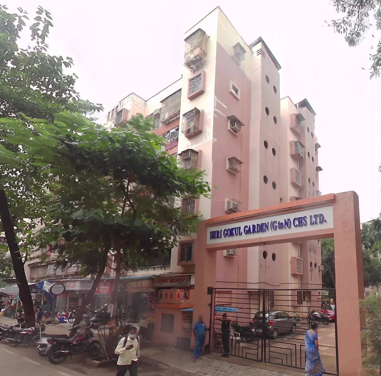 1 Semi-Furnished in Gokul Garden , Kandivali East