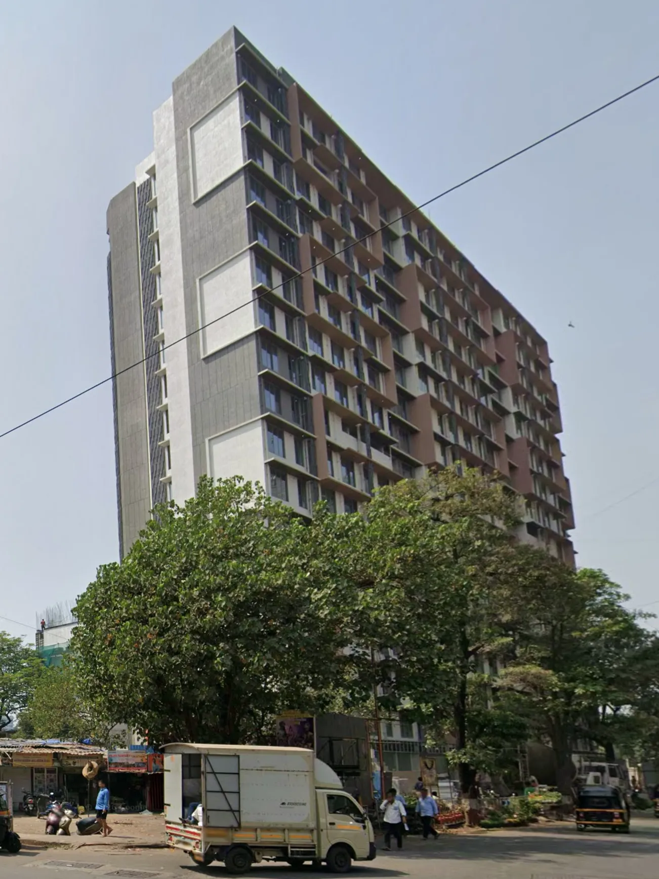 1 BHK Fully-Furnished in Veena Synergy, Andheri East - Photo 2