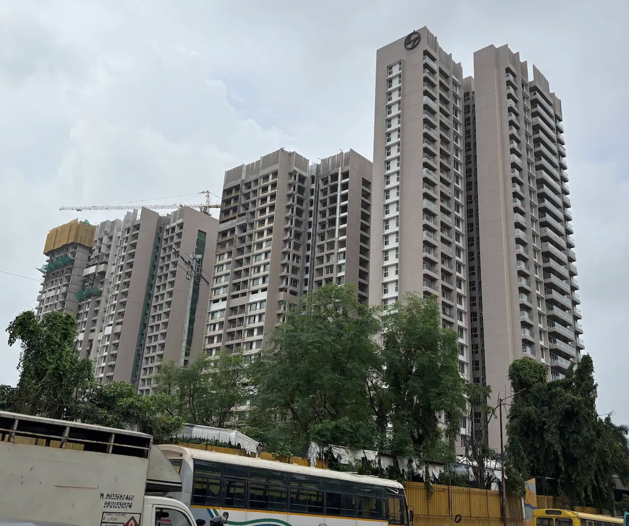 4 BHK in Elixir Iora, Powai