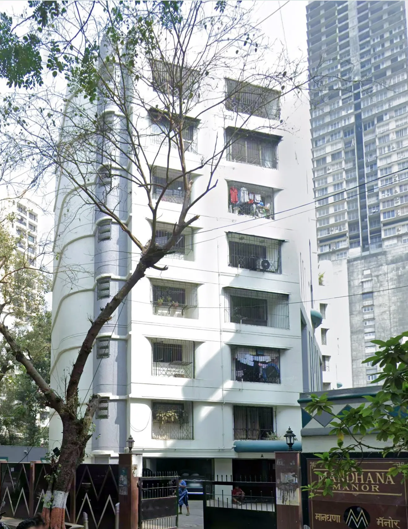 2 BHK Fully Furnished in Mandhana Manor, Matunga West