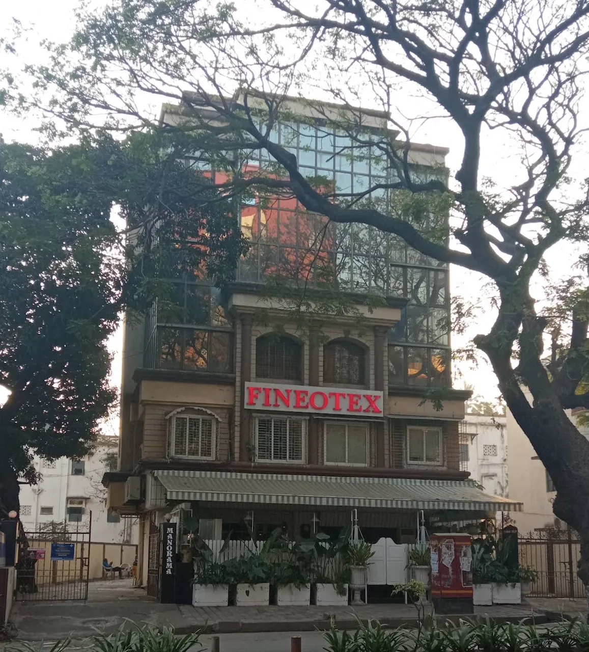 Office Fully Furnished in Manorama Chambers , Bandra West