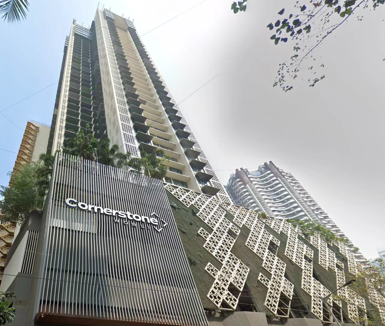 2 Semi-Furnished in Chandak Cornerstone , Worli