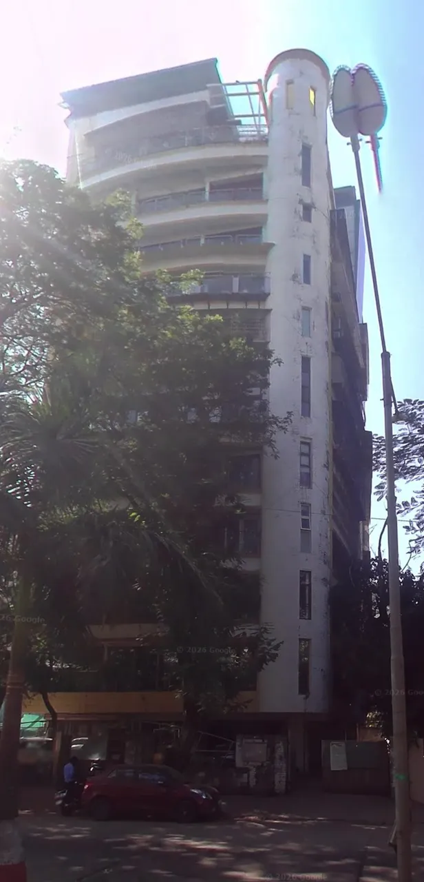 3 BHK Semi Furnished in Parijat Apartments, Juhu