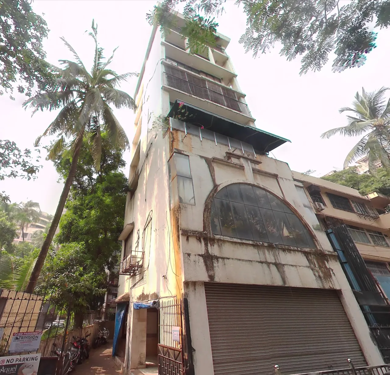 Office Space in Sangeeta Apartment, Santacruz West
