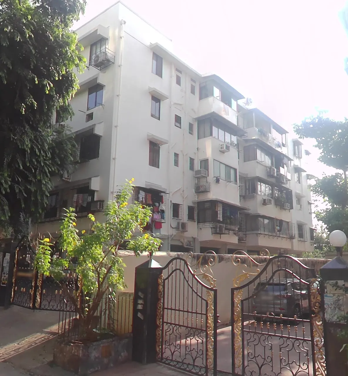 2 BHK Fully Furnished in Rock House, Worli