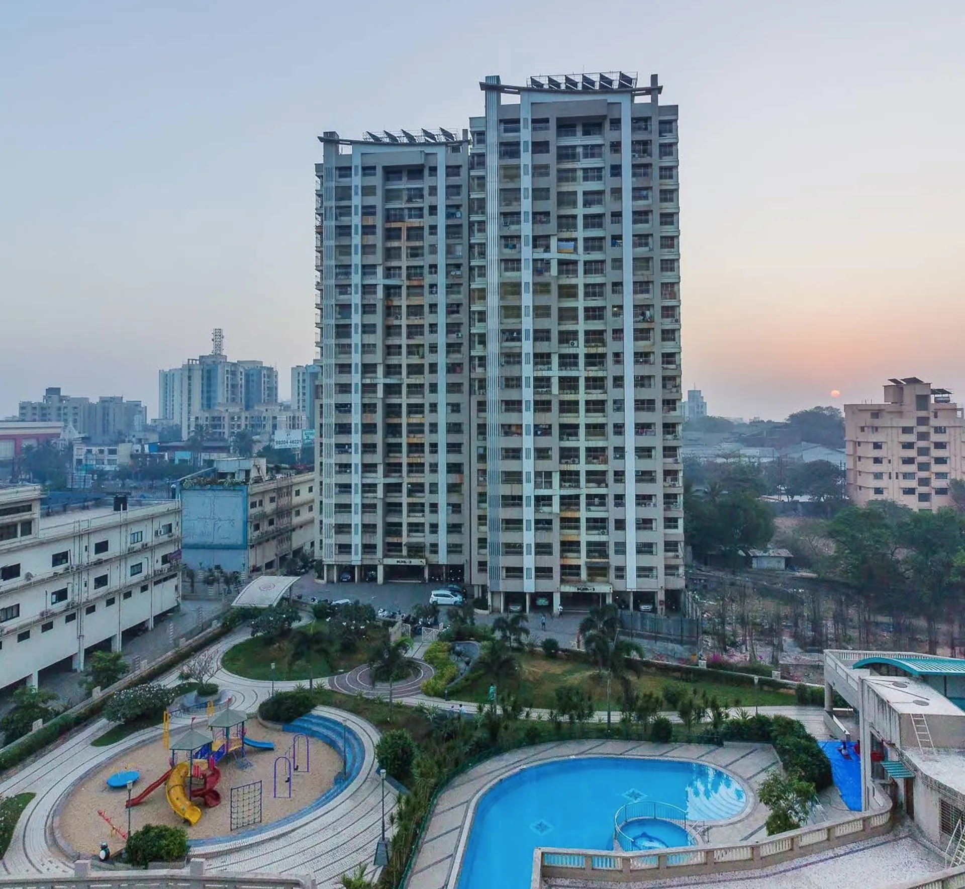 2 BHK Fully Furnished in Varun Garden, Thane West - Photo 3