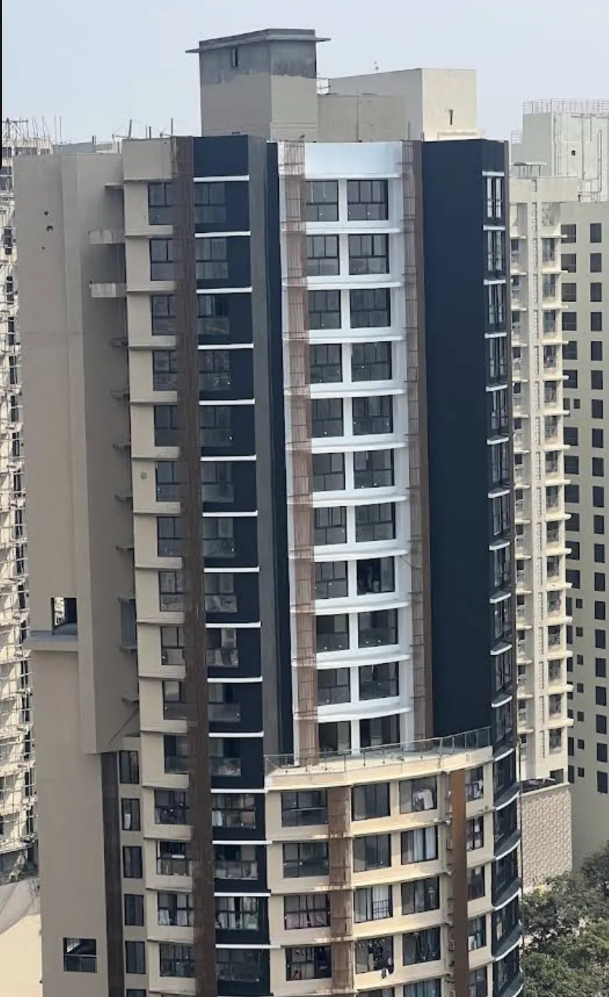 2 BHK in Bellagio Livingstone, Mahalaxmi