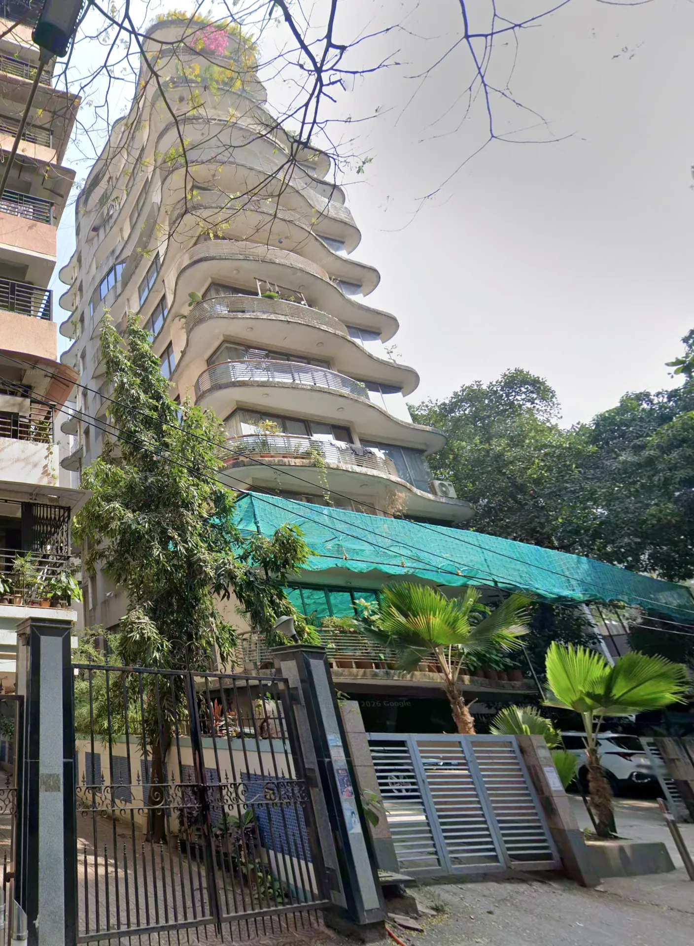 3 BHK Semi-Furnished in Dev Ashish, Khar West - Photo 1