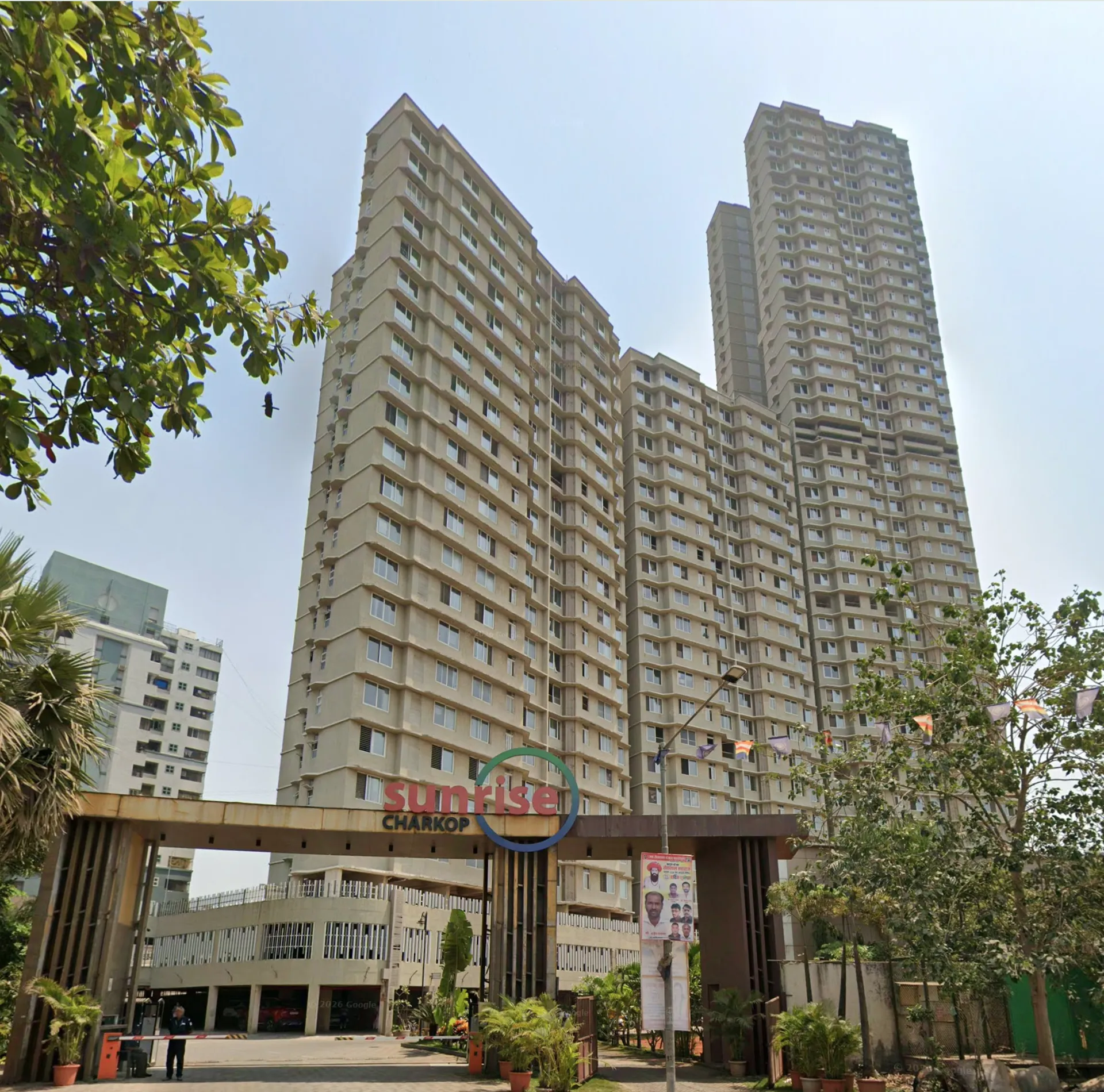 2 BHK Fully Furnished in Dhaval Sunrise Tower, Kandivali West
