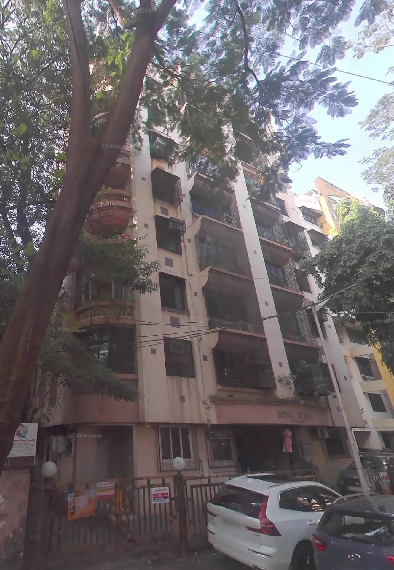 2 BHK Fully Furnished in Royal Status, Dadar West