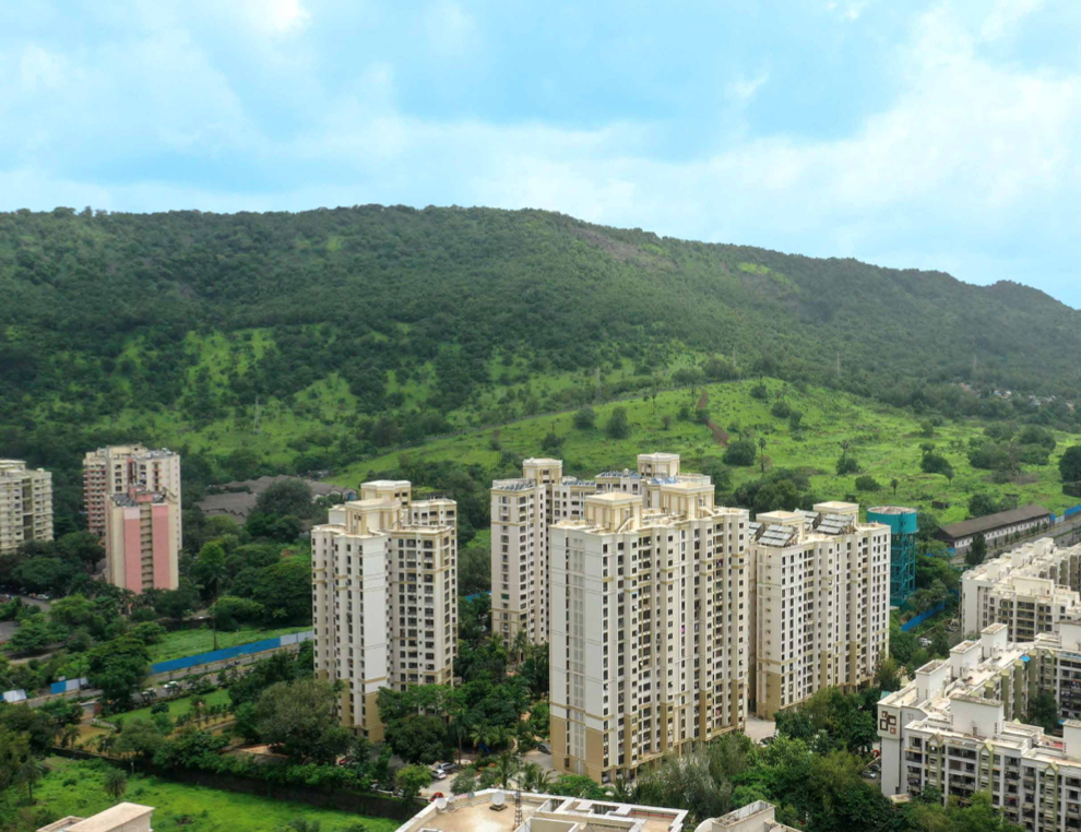 4 BHK in Courtyard Asteria, Thane West - Photo 2