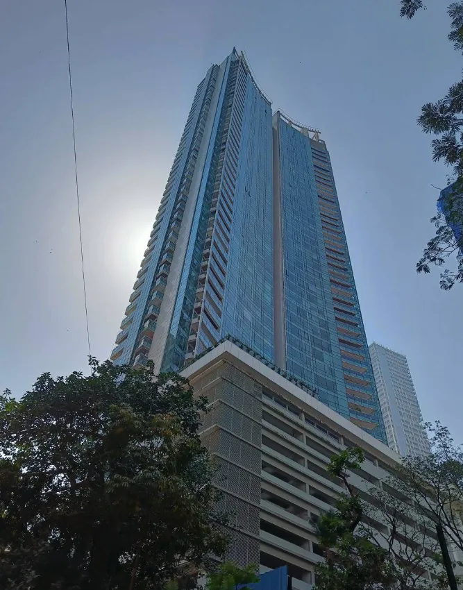 4.5 BHK Fully Furnished in Ahuja Tower , Prabhadevi