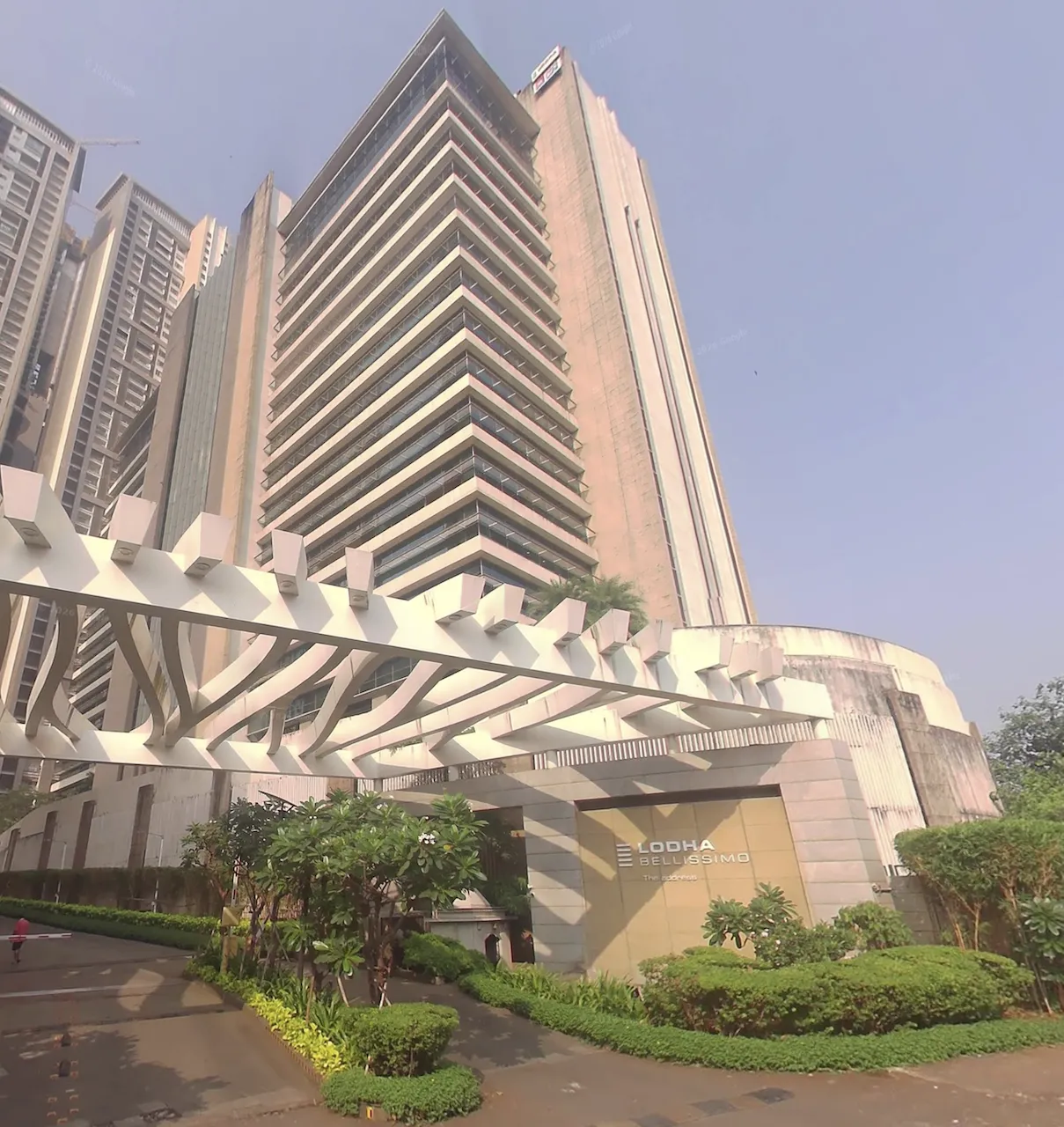 3 BHK Semi-Furnished in Lodha Bellissimo , Mahalaxmi