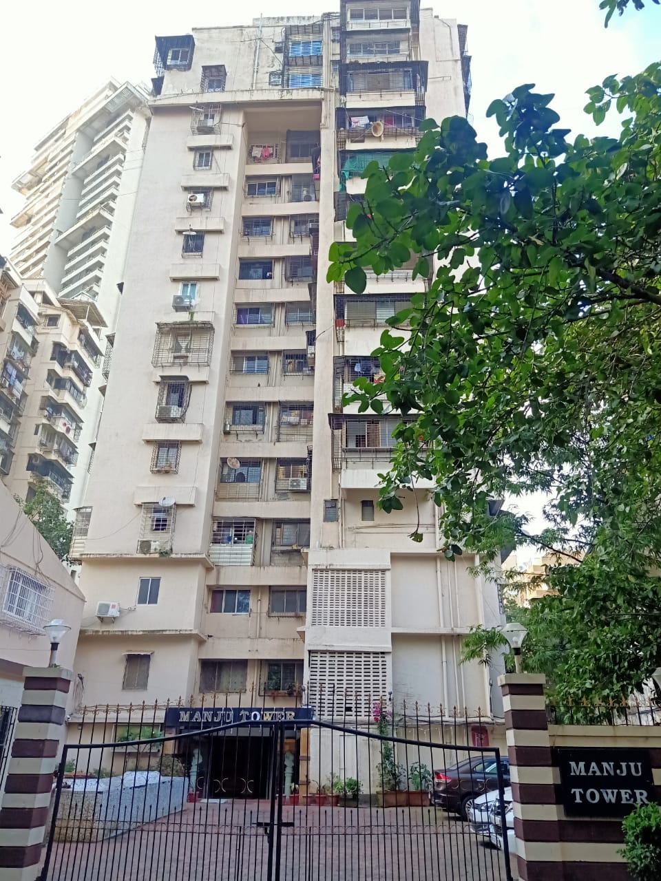 1 Semi-Furnished in Manju Towers , Andheri West