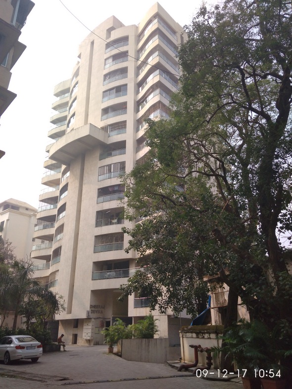 3 Semi-Furnished in Dheeraj Devika , Bandra West