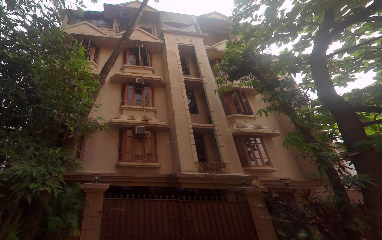 2 BHK Fully Furnished With White Goo in Victoria House, Bandra West