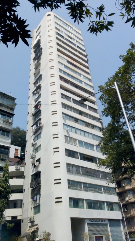 5 BHK Semi-Furnished in Necklace View , Walkeshwar