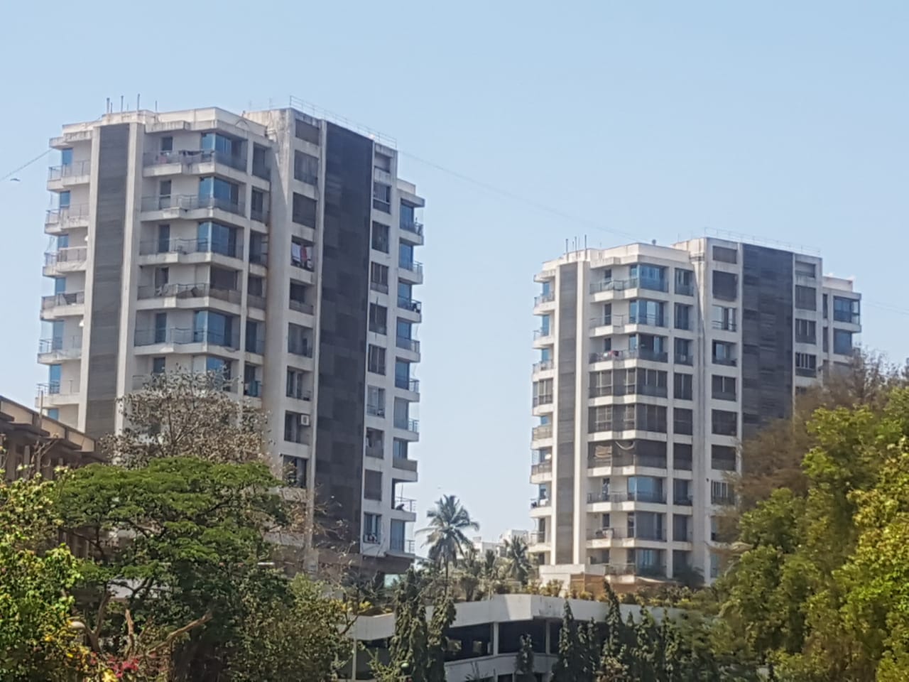 4.5 BHK Semi-Furnished in Amogh , Juhu