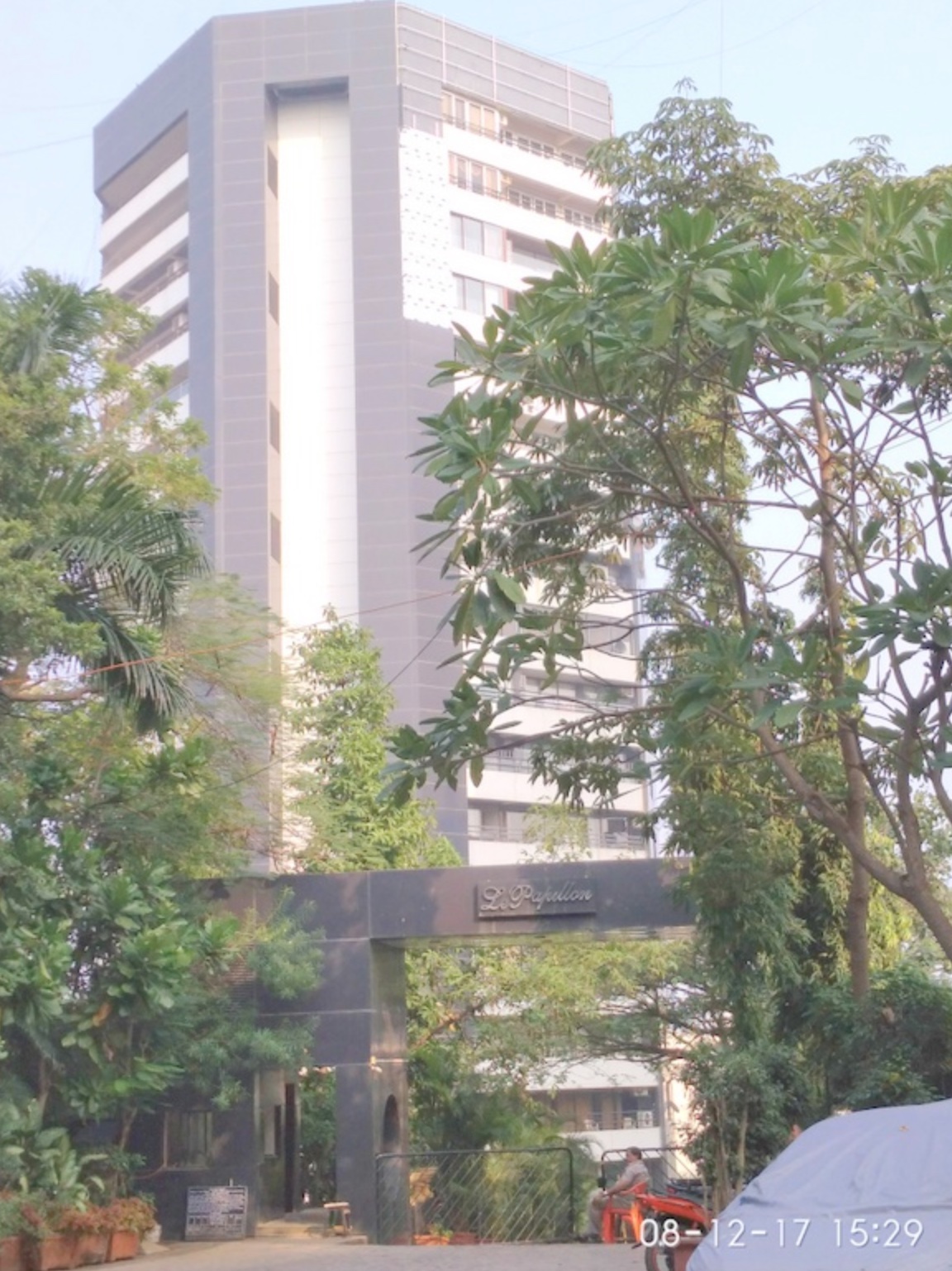 3 BHK Furnished in Le Papillon , Bandra West
